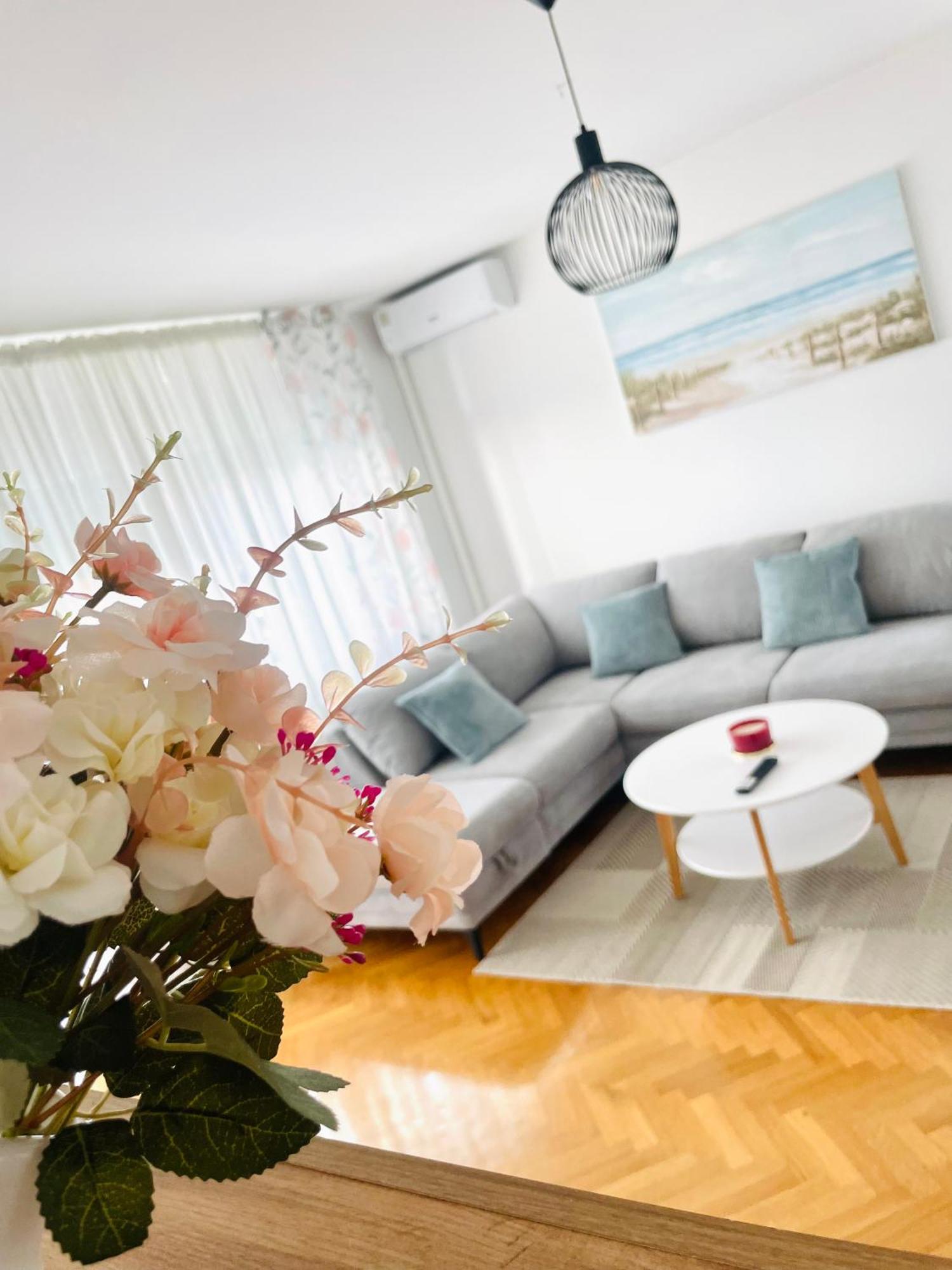 Apartman Bago Deluxe Near Zagreb Airport Velika Gorica Ngoại thất bức ảnh